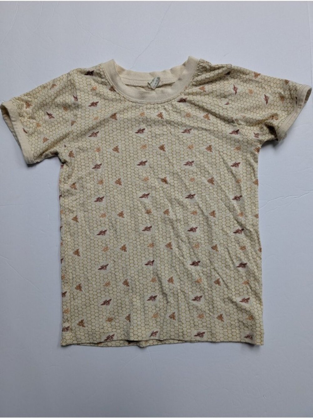 Kate Quinn Modal The Woods Honeycomb Bees 5Y Ringer Tee
